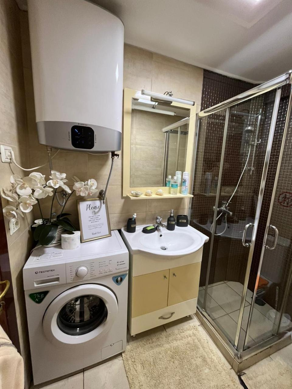 Tirana Center Tourist Apartment מראה חיצוני תמונה